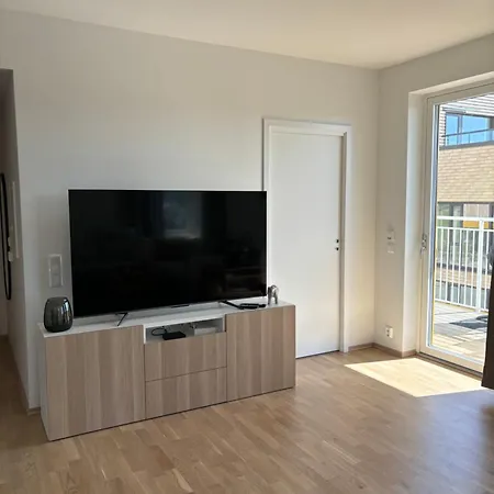 Lys Og Moderne 3-romsleilighet Pa Lilleby Apartment *
